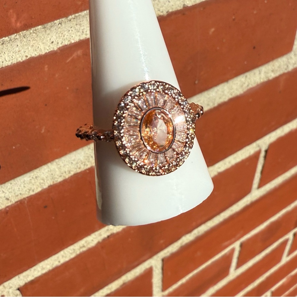 Rose Gold Oval Halo Ring